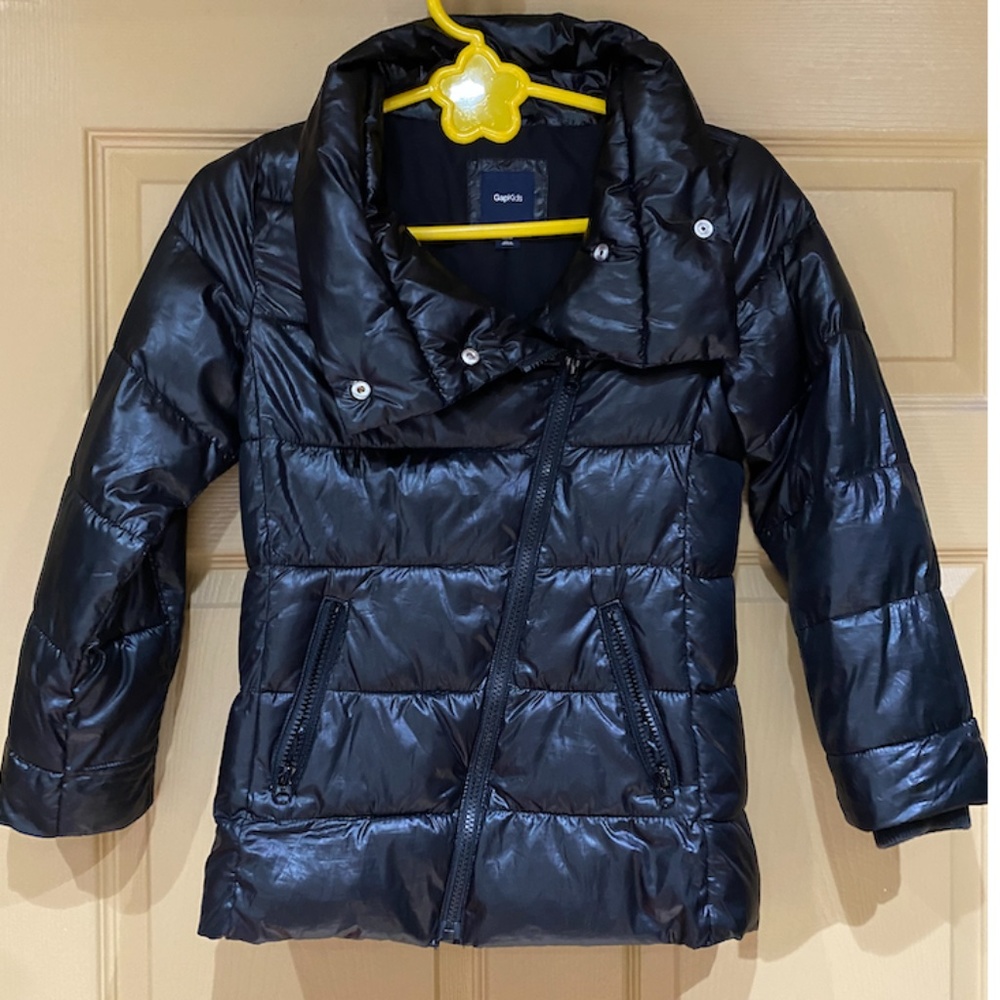 GAPKIDS GIRLS METALLIC BLACK SHINE MOTO PUFFER JACKET Size M (8)